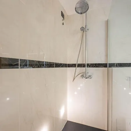 Isabella - Venice Retreat - Swimming Pool And Garden Villa