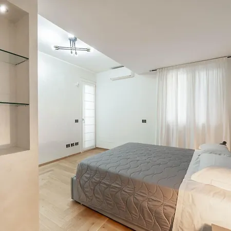 Isabella - Venice Retreat - Swimming Pool And Garden Villa