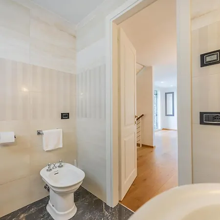 Villa Isabella - Venice Retreat - Swimming Pool And Garden *