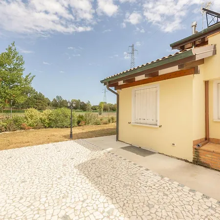 Isabella - Venice Retreat - Swimming Pool And Garden *